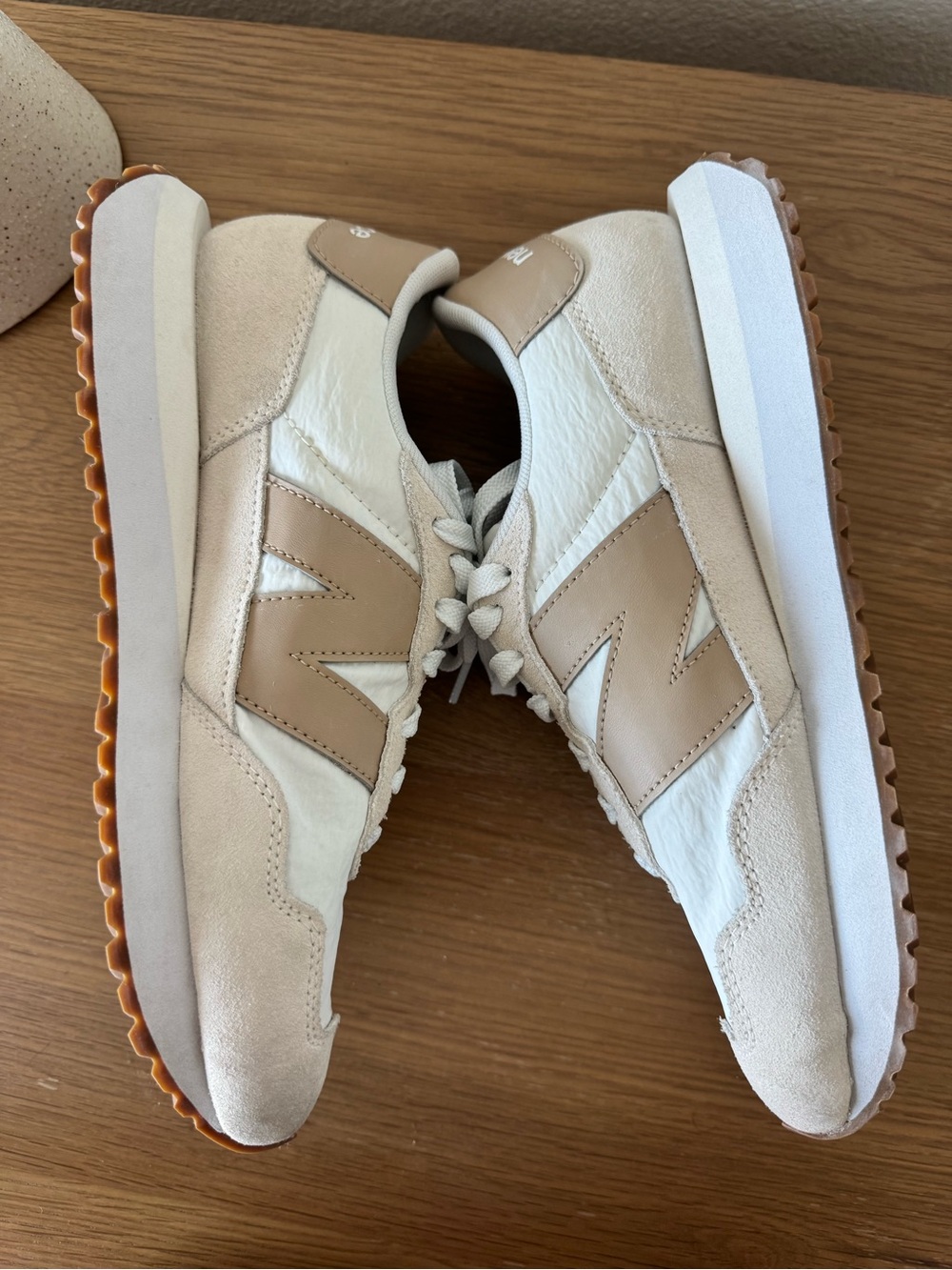 New Balance 237 Sneaker - Women's Size 8.5 - Picture 5 of 9